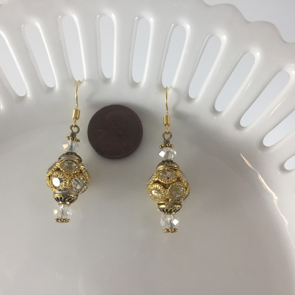 Handmade Earrings Crystal/Glass Gold Plated Metal Dangle New - Picture 2 of 4